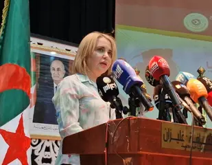 ابتسام حملاوي من غليزان :  الإفراج قريبا عن قانون الجمعيات الجديد وتنصيب مندوبيات جهوية وولائية