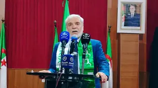الأمين العام لحركة النهضة يبرز أهمية التكامل بين السلطتين التشريعية  والتنفيذية