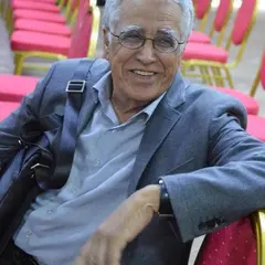 وفاة الصحفي والكاتب المسرحي سيد أحمد سهلة بوهران عن عمر ناهز 74 سنة