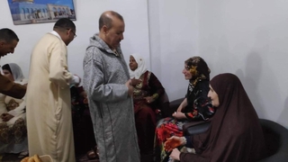 17 عمرة للمقيمين بدار الرحمة هدية العيد من والي البيض