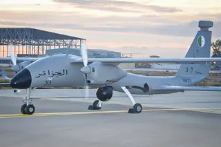بداري يشرف على تدشين أول مركز مدني للتدريب وصناعة الطائرات المسيرة