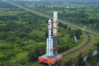 الصين تطلق مركبة الشحن الفضائية "تيانتشو-4"