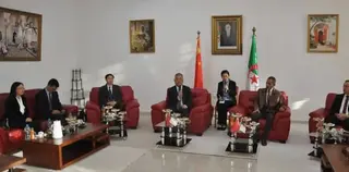 تلمسان: وفد صيني رفيع المستوى من اكاديمية الحوكمة  يعرض تجربة المدن الذكية و التحول الرقمي