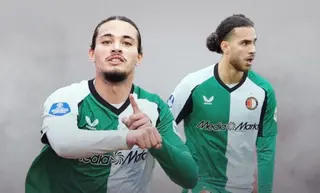 كأس هولندا لكرة القدم  : الجزائريان حاج موسى و زروقي يساهمان في تأهل  فريقهما إلى دور ربع النهائي