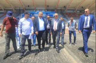 والي وهران يعاين أشغال صيانة وتهيئة ملعب الشهيد أحمد زبانة